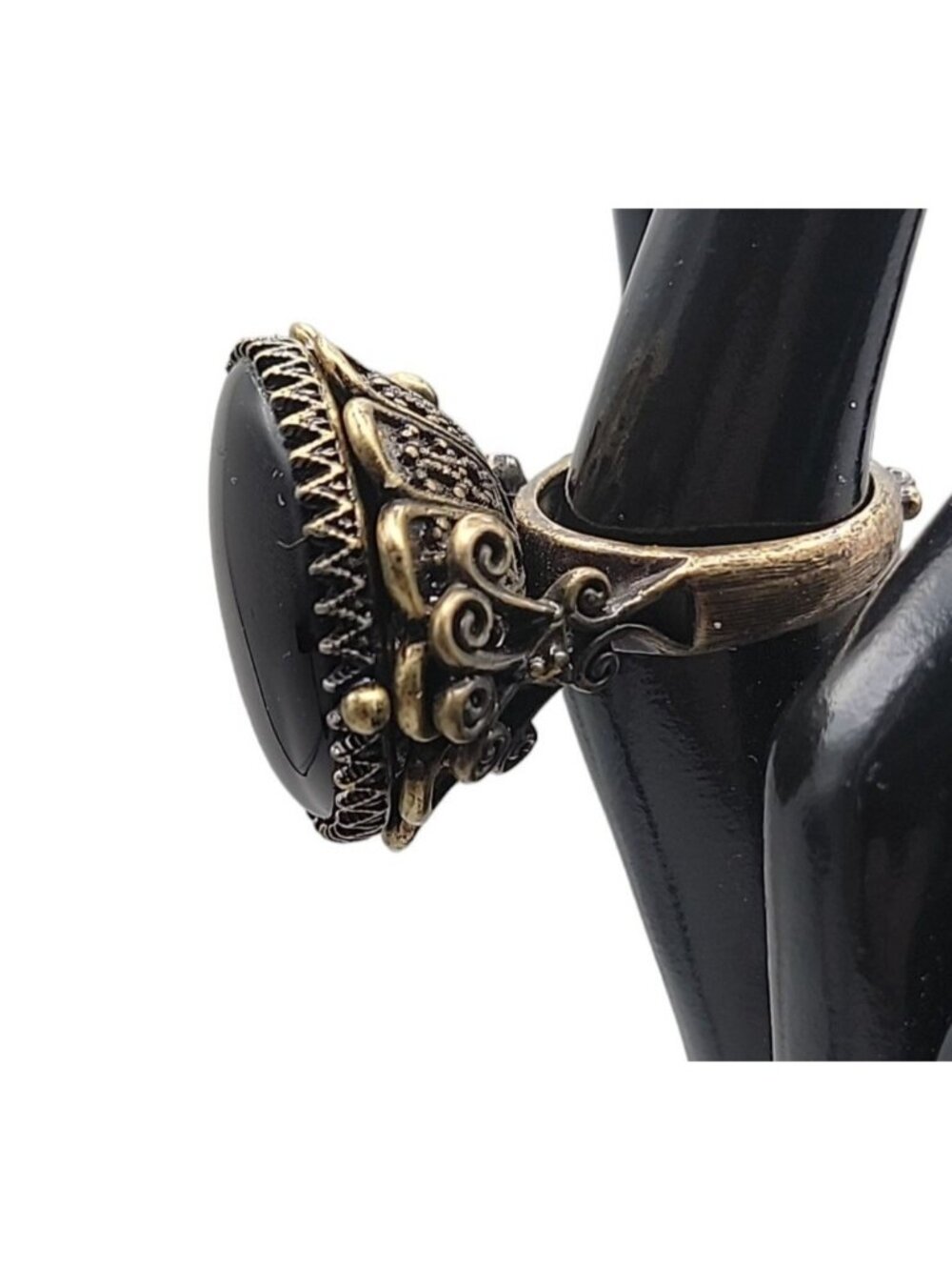 Lucky Brand Ring Faux Onyx Large Cocktail Black Agate Antiqued Gold Tone Size 6